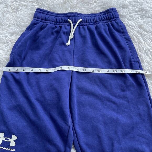 NWT Under Armour jogging fitted short Men Sz S NWT - Picture 3 of 6
